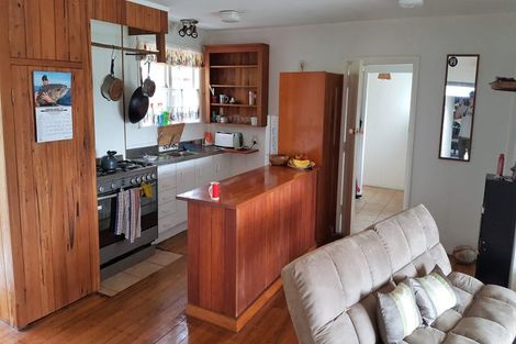 Photo of property in 121 Maunsell Road, Port Waikato, Tuakau, 2695