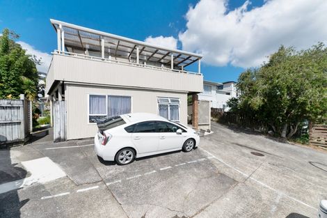 Photo of property in 23 Downing Street, Glenfield, Auckland, 0629