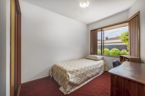 Photo of property in 17 Worthy Street, Ilam, Christchurch, 8041