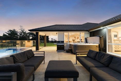 Photo of property in 43e Terry Smyth Drive, Kumeu, 0892