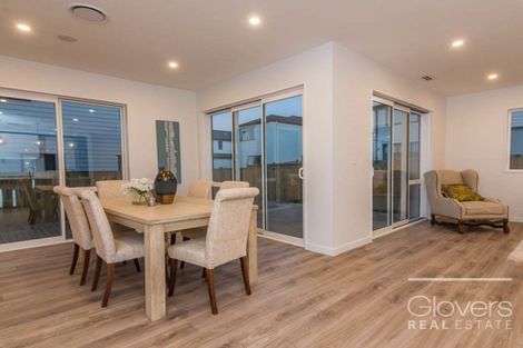 Photo of property in 17 Kearns Drive, Hobsonville, Auckland, 0616
