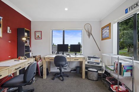 Photo of property in 32 Lough Bourne Drive, Pukekohe, 2120