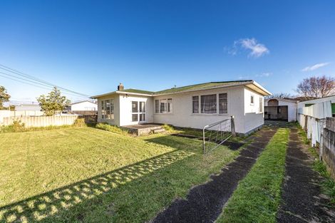 Photo of property in 67 Thatcher Street, Castlecliff, Whanganui, 4501