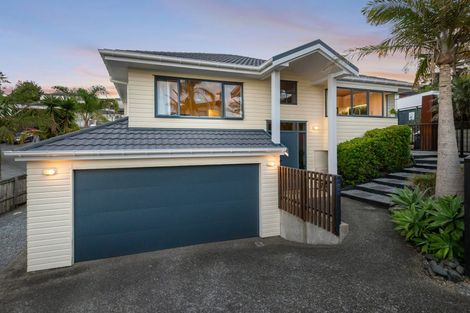 Photo of property in 83b William Bayes Place, Red Beach, 0932