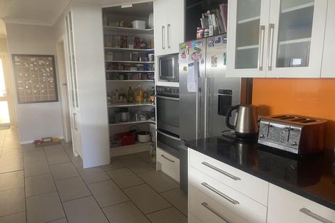 Photo of property in 4 Iris Grove, Trentham, Upper Hutt, 5018