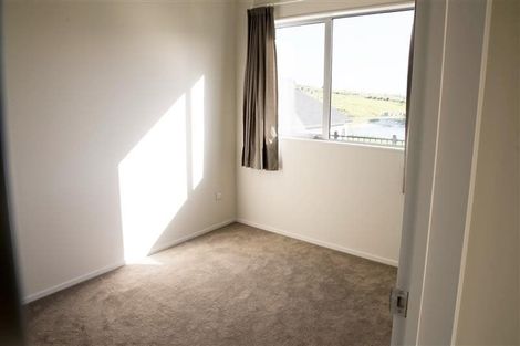 Photo of property in 7 Kaipuke Crescent, Gulf Harbour, Whangaparaoa, 0930