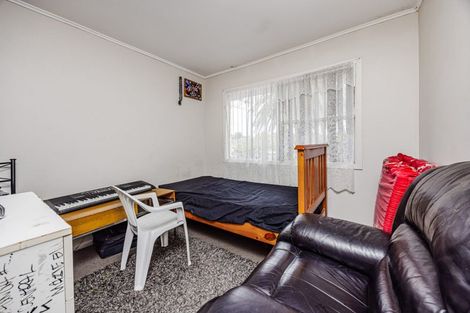 Photo of property in 12 Clutha Crescent, Clover Park, Auckland, 2023