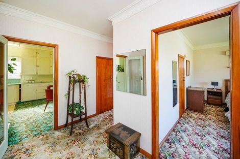 Photo of property in 6 Freyberg Street, Roslyn, Palmerston North, 4414