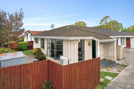 Photo of property in 37 Karnak Crescent, Russley, Christchurch, 8042