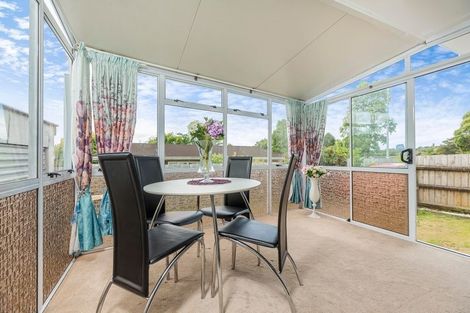 Photo of property in 2/349 Pakuranga Road, Pakuranga Heights, Auckland, 2010