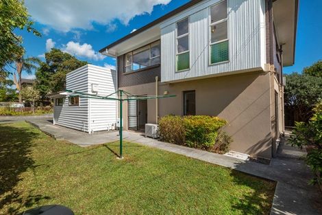 Photo of property in 16 Sydney Street, Hauraki, Auckland, 0622