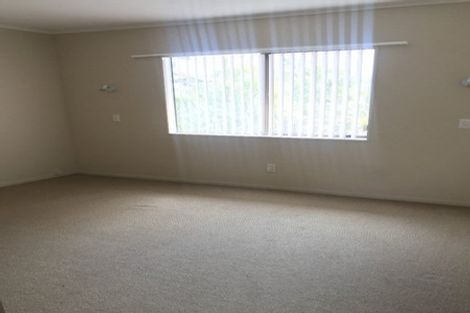Photo of property in 1 Bass Street, West Harbour, Auckland, 0618