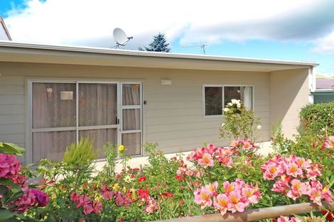Photo of property in 4 Mersey Street, South Hill, Oamaru, 9400