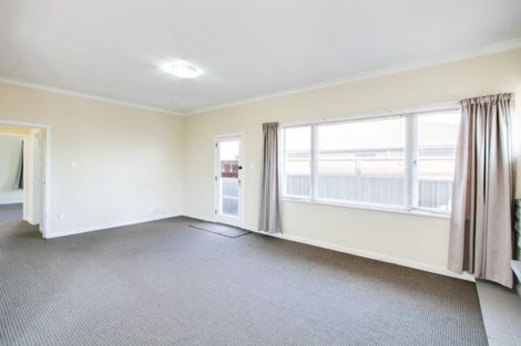 Photo of property in 100 Guppy Road, Taradale, Napier, 4112