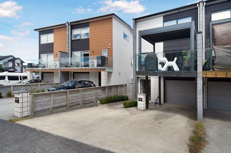 Photo of property in 6 Meritage Lane, Te Atatu South, Auckland, 0610