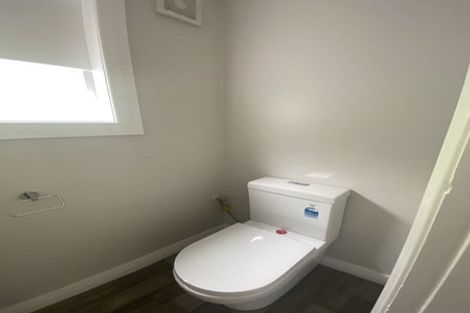 Photo of property in 230 Oriental Parade, Oriental Bay, Wellington, 6011