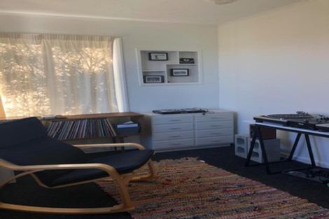 Photo of property in 107 Nevay Road, Miramar, Wellington, 6022