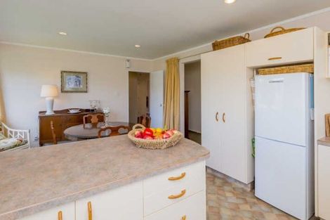 Photo of property in 24 Sunburst Court, Paraparaumu Beach, Paraparaumu, 5032