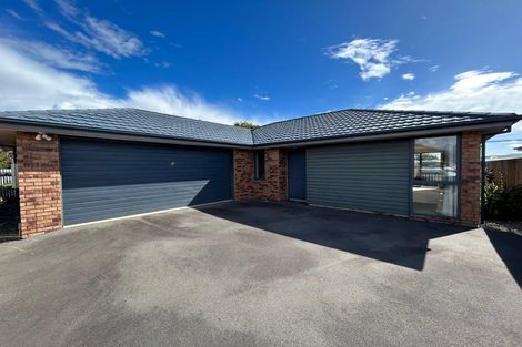 Photo of property in 3/3 Harkness Place, Westport, 7825