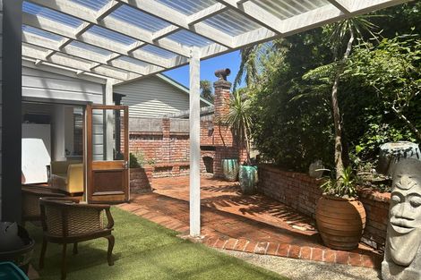 Photo of property in 62f1 Roseneath Terrace, Roseneath, Wellington, 6011