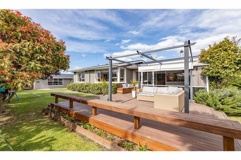 Photo of property in 2 Lomond Place, Woolston, Christchurch, 8062