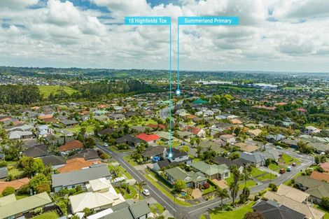 Photo of property in 19 Highfields Terrace, Henderson, Auckland, 0612