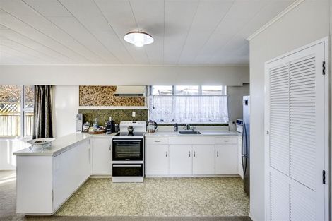 Photo of property in 24 Kent Terrace, Taradale, Napier, 4112