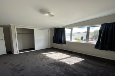 Photo of property in 21f9 Collins Avenue, Tawa, Wellington, 5028