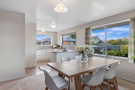 Photo of property in 2/92a Saint Martins Road, Saint Martins, Christchurch, 8022