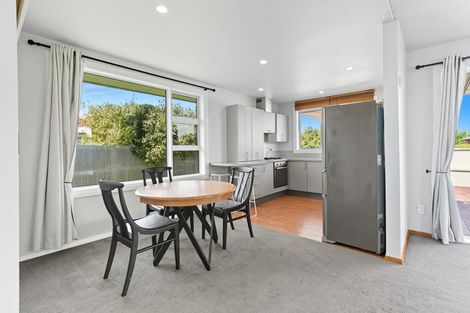 Photo of property in 6 Roswell Place, Islington, Christchurch, 8042