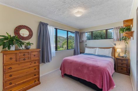Photo of property in 65 Aorangi Road, Paraparaumu, 5032