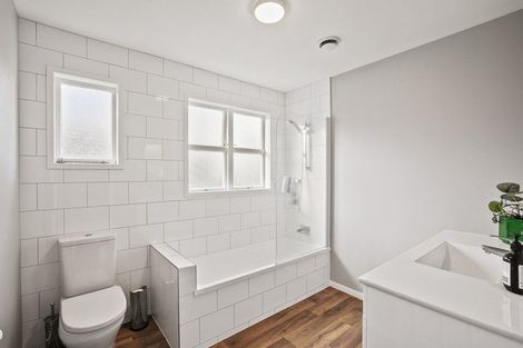 Photo of property in 77 Ngamotu Road, Spotswood, New Plymouth, 4310