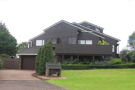 Photo of property in 11 Paulownia Place, Totara Heights, Auckland, 2105
