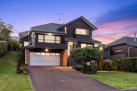 Photo of property in 11 Shuttleworth Place, Manly, Whangaparaoa, 0930