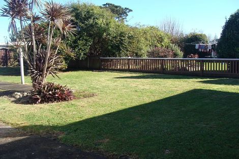 Photo of property in 25 Battiscombe Terrace, Waitara, 4320