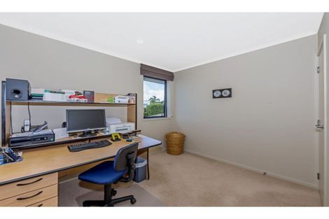 Photo of property in 66 Grovenor Drive, Orewa, 0931