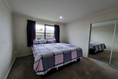 Photo of property in 23a Kelvin Road, Papakura, 2110