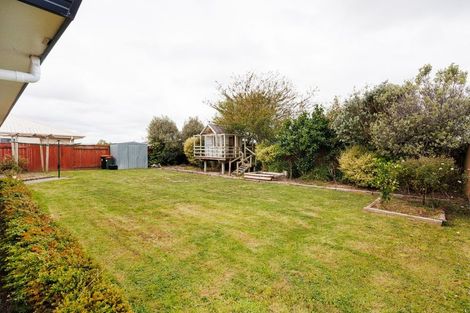 Photo of property in 46 Geneva Terrace, Kelvin Grove, Palmerston North, 4414