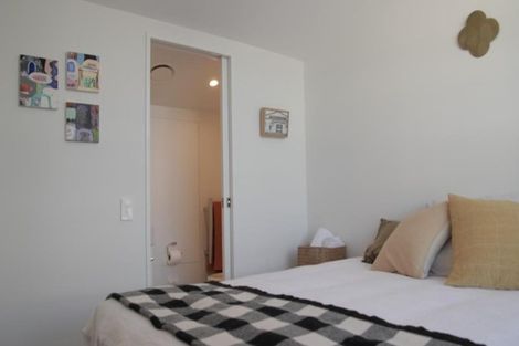 Photo of property in 24u7 Princess Terrace, Newtown, Wellington, 6021