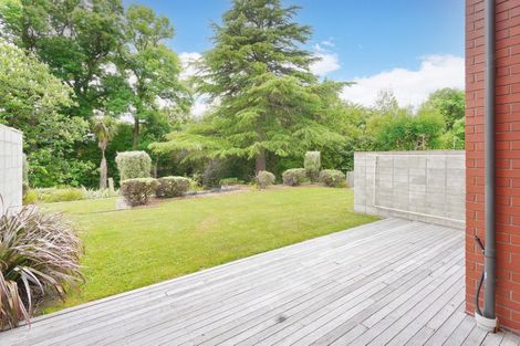 Photo of property in 15 Athol Terrace, Upper Riccarton, Christchurch, 8041