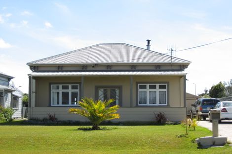 Photo of property in 136 Russell Street, Westport, 7825