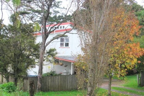 Photo of property in 66 Victory Road, Laingholm, Auckland, 0604