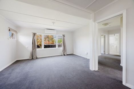 Photo of property in 12 Woburn Street, Waipukurau, 4200