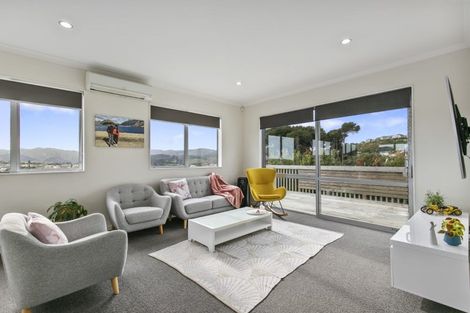 Photo of property in 6 Polestar Lane, Whitby, Porirua, 5024