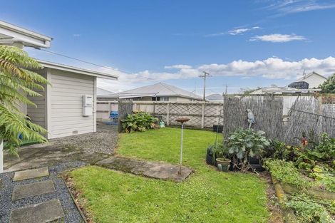 Photo of property in 21 Bradshaw Street, South Dunedin, Dunedin, 9012