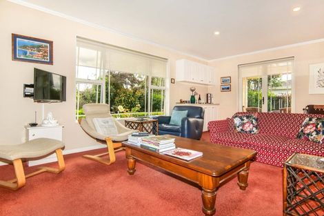 Photo of property in 35 Pakington Street, Westport, 7825