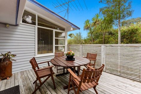 Photo of property in 16 Rosalind Road, Glenfield, Auckland, 0629