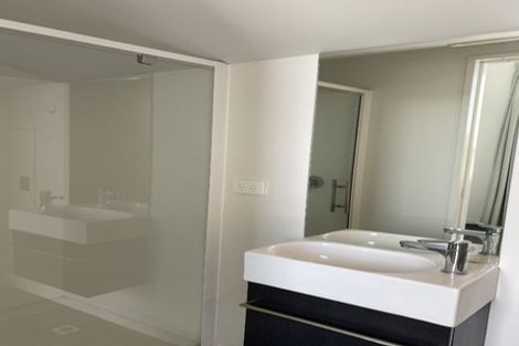 Photo of property in 2u3 Stone Street, Miramar, Wellington, 6022