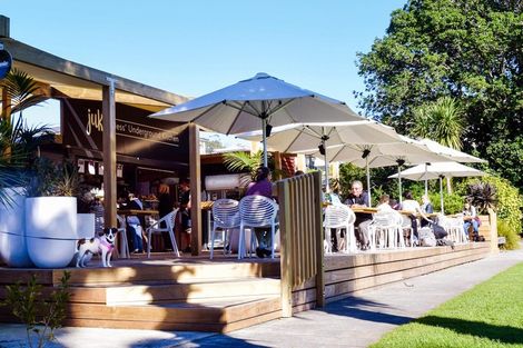 Photo of property in 186 Landmark Terrace, Orewa, 0931