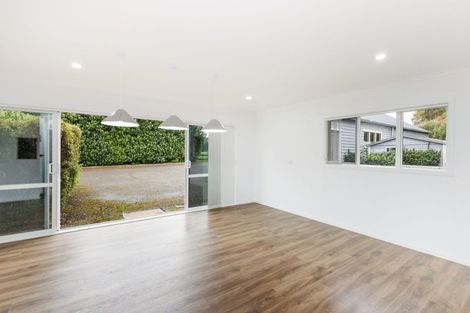 Photo of property in 35 Oram Drive, Turitea, Palmerston North, 4472